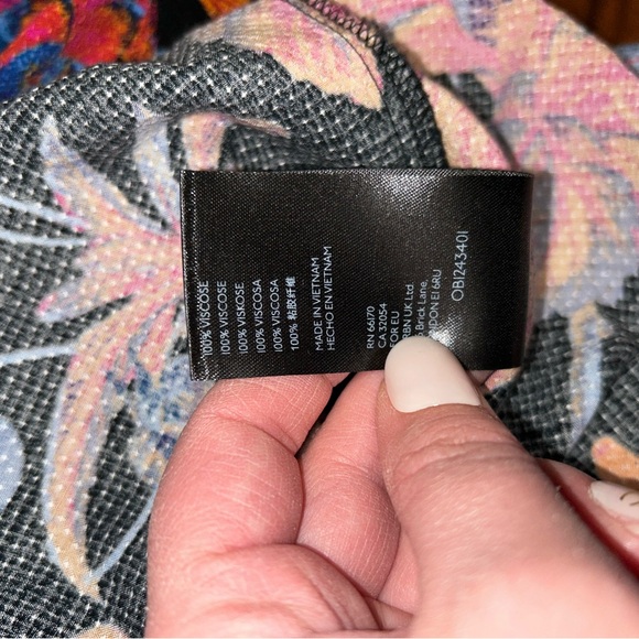 Maeve Anthropologie Colette Peasant Black Vibrant Floral Blouse Bohemian M - Picture 11 of 12